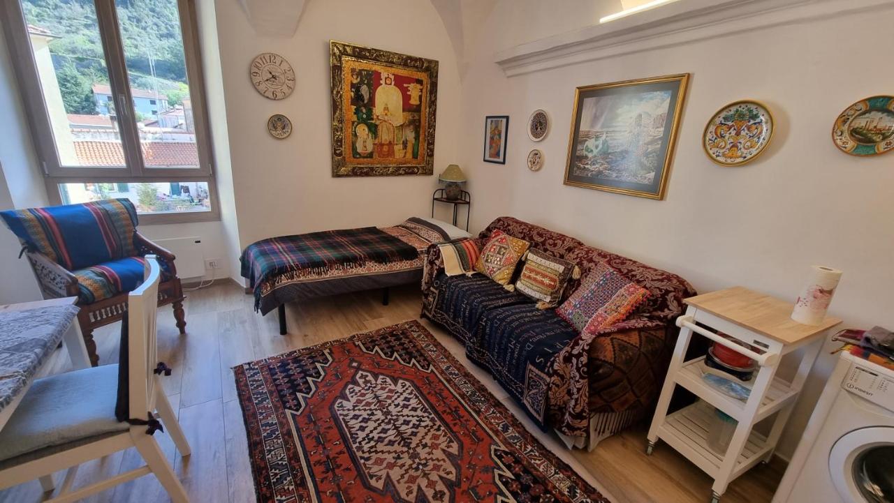 Beautifully Restored Romantic Apartment In The Centre Of Historic 돌체도 외부 사진